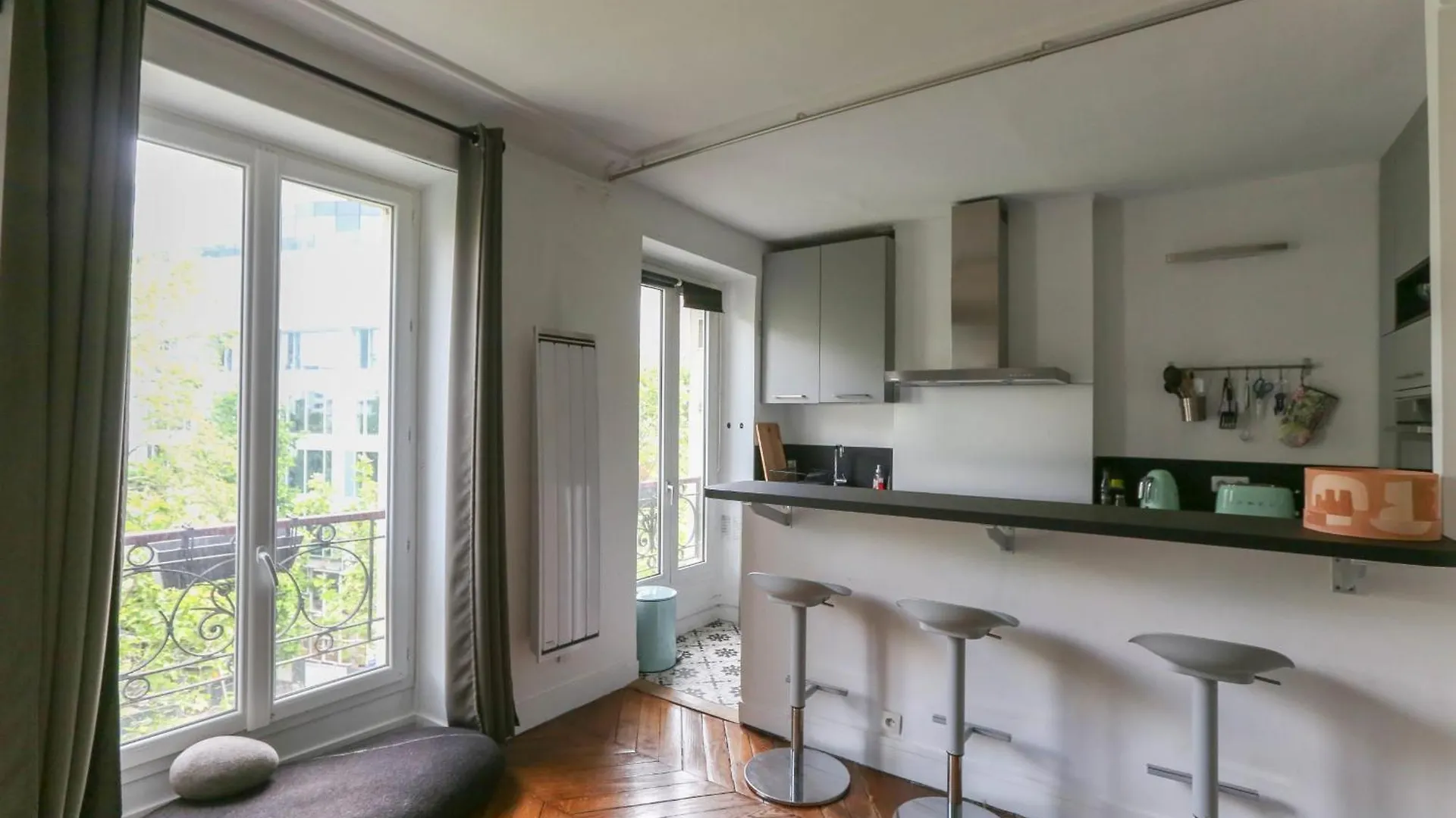 Apartment Bright And Charming Accommodation In The 12Th Paris